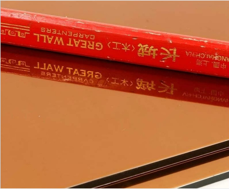 Αλουμινένιο σύνθετο πάνελ 0,04mm Ασημένιο καθρέφτη Φινίρισμα Μέγιστο μήκος 6000mm ISO πιστοποιημένο