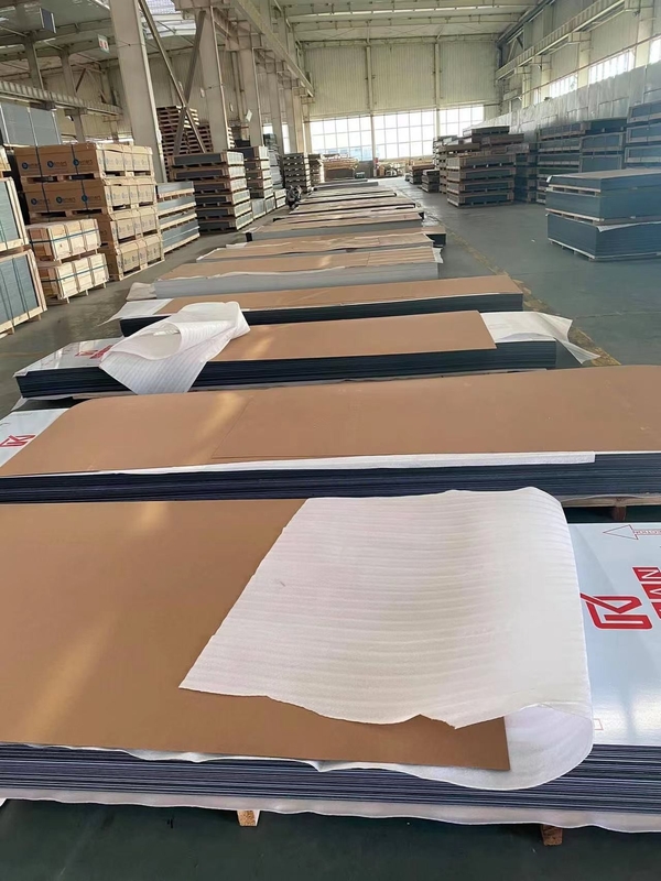 3mm ντυμένο PVDF ΑΚΕ υψηλά σχολιάζουν τα μεταλλικά ξύλινα χρώματα καθρεφτών γρανίτη