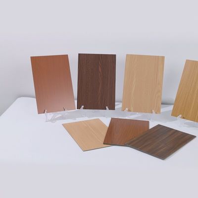 Factory Direct 2mm Wood Grain Plastic Board PE επικαλυμμένο με επίστρωση PE, μη εύφλεκτο για διαχωριστικό τοίχο ζεστό εκπτωτικό φύλλο ACP