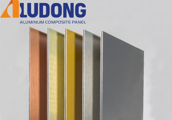 Σε απόθεμα 1220*2440mm Brushed Aluminium Panel PVDF Coated, Weather-Resistant για τοίχο κουρτίνας ISO 9001Factory