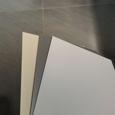 σύνθετα φύλλα του ΑΚΕ επιτροπής αργιλίου 1240m PVDF για την πινακίδα ελαφριά